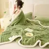 Manta de terciopelo de conejo de lujo ligero de alta calidad, terciopelo de doble cara, engrosada, multifuncional, para aire acondicionado, para la hora de la siesta, manta de regalo, venta al por mayor