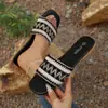Pantuflas Planas Tejidas Estilo Europeo y Americano para Mujer, Sandalias Abiertas, Zapatos de Playa de Moda con una Sola Tira, Tallas 36-42, 43 Talla Grande