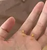 Pendientes de Lazo Dorados Mini Tachuelas para Mujeres con Orejas Perforadas, Pendientes Elegantes y de Alta Gama para Viajar al Trabajo Venta al por Mayor