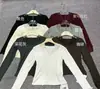 Blusa de Lã com Decote V e Renda - Coleção Outono/Inverno 2025 - Slim Fit - Camada Base Quente