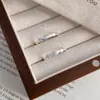 Anel de Prata Pura S999 com Design Único de Moeda de Peixe Pequeno e Zircônia para Mulheres, Anel Doce de Moda de Luxo Leve, Acessório de Mão Elegante