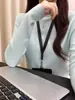 Camiseta Base de Suéter Macia e Aconchegante com Gola Meia-Alta para Mulheres, Estilo Outono e Inverno 2025, Top de Tricô Cor Sólida Espessado e Forrado com Fleece para Camadas