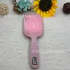 Cepillo para el cabello de masaje con mango electrochapado de lujo ligero y cerdas suaves que cuidan suavemente las raíces del cabello, adecuado tanto para cabello seco como húmedo, disponible en varios colores
