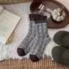 Calcetines florales de color verde café vintage europeos para otoño e invierno para mujer, calcetines de media caña con bloques de color estilo Renacimiento, calcetines de algodón apilables sin costuras japoneses