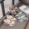 Tênis Esportivo Infantil 2026 Primavera e Outono Confortável Respirável Fashion Casual para Crianças Maiores, Meninos e Meninas, Antiderrapante e Resistente ao Desgaste