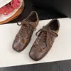 Elegantes zapatos planos de cordones para mujer en color marrón otoñal, versátiles, 2026, nuevos, de punta cuadrada, zapatos de vestir, retro