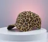 Moda Primavera e Verão Chapéu de Beisebol Clássico com Estampa de Leopardo Chapéu de Sol Popular Transfronteiriço Chapéu com Aba Chapéu Casual de Rua Europeu e Americano para Homens e Mulheres