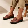 Zapatos de cuero de talla grande para todas las estaciones, suela blanda, antideslizantes, cómodos, suela de poliuretano, estilo chino, zapatos sencillos para mujeres de mediana edad y mayores, estilo étnico
