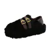 Sapatos Novos de Algodão de Inverno Fivela de Couro Quente 2026 Exterior Antiderrapante Retro Sapatos de Pele Femininos Sola Grossa Forro de Pelúcia Sapatos de Cano Baixo