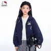 Jaqueta de Outono para Meninas 2026 Novo Estilo para Crianças de Média e Mais Velhas Exquisita com Recorte Floral Vazado Embellished Estilosa Roupa Externa para o Dia a Dia
