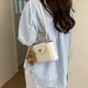 Bolso de Diseño Exclusivo con Hebilla de Cierre para Mujer, Nueva Moda Primavera 2026 Bolso Versátil Exquisito para Hombro y Cruzado