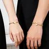 Pulsera de Acero Inoxidable Chapada en Oro de 18K con Cadena, Corazón Hueco, para Pareja, Popular Transfronteriza Europea y Americana, Simple y Versátil