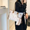 Bolso de Otoño Gran Capacidad Bolso de Axila para Mujer 2025 Nuevo Bolso Tote con Estampado de Oso de Dibujos Animados Bolso de Hombro de Moda