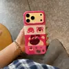 Funda Patchwork de Oso Fresa de Lunares para iPhone 17 Pro Max, Apple 18 Pro, Fun 16, Cute 15P Modelo Nuevo