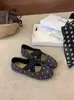 Sapatos Mary Jane femininos com aumento interno de altura, scarpins rasos retro franceses de bolinhas 2026, novo estilo com design cruzado