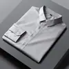 Camisa Masculina de Seda de Gelo Sem Costura de Manga Longa, High-End, Sem Amassar, Social, Slim Fit, Fashion, Fluida, Cor Sólida, Peça Única, Tamanho Grande