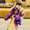 Celebridade da Internet Boutique Desenho Animado Moderno Legal Urso Gotejamento Cola Chaveiro Metal Fofo Pingente de Mochila Exclusivo Chaveiro Pequeno Presente