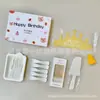Juego de cuchillo, tenedor y plato para pastel en caja de regalo cinco en uno, juego de vajilla desechable para postres, juego de vajilla para pastel de cumpleaños