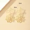 Pendientes de Flor de Metal Sencillos de Moda Europeos y Americanos 2023 Nuevos Pendientes Largos Dulces Pendientes Frescos de Verano para Mujer