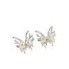 Pendientes de Mariposa Plateados para Mujer, Pendientes Elegantes de Lujo Ligero de Nicho de Gama Alta, Nuevos Accesorios Únicos para Orejas 2025