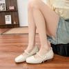Sapatos Mary Jane Novos de Primavera e Verão 2025 Calçado Feminino de Exterior Salto Alto com Tira de Pérola de Alta Qualidade Sapatos Femininos Versátil