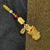 Arena de la Suerte Oro Dinero Mordida Pixiu Llavero Cinabrio Colgante para Coche Sentido Avanzado Colgante para Hombre Colgante Marea Francesa Antigua