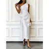 Vestido Elegante de Noche para Mujer de Verano 2026 Transfronterizo Europeo y Americano de Satén de Alta Elasticidad sin Mangas de un Hombro Ceñido a la Cintura de Longitud Media