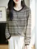 Cárdigan de punto Fair Isle para mujer de principios de otoño, con un estilo nórdico retro, patrón jacquard, corte holgado, hombros caídos y un diseño suave y cómodo de un solo botón.