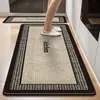 Tapete de Piso de Cozinha Antiderrapante à Prova de Óleo Lavável Sem Lavagem Tapete Impermeável Estilo Especial Novo 2026 Absorvente de Água Resistente à Sujeira Tapete para Pés
