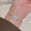 Pulsera Redonda Geométrica, Lujo Ligero, Nicho, Gama Alta, Joyería de Estilo Minimalista, Flor de Cristal Orquídea, Pulsera Exquisita y Elegante
