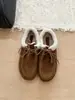 Otoño e Invierno 2025 Mocasines Retro de Felpa y Piel con Cordones Calientes Slip-On Zapatos Gorro Botas Antideslizantes Zapatos de Algodón