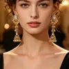 Pendientes Retro Bohemios Europeos Americanos Exagerados para Mujer Estilo Étnico Transfronterizo Flor de Pedrería Colorida con Cascabeles y Borlas
