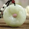 Colgante Zodiaco de Jade Verde y Blanco Jade Afgano Colgante de Collar de Jade Natural Hebilla de Seguridad Colgante de Jade Suministro en Vivo