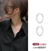 Pendientes de Aro Pequeños Simples y Elegantes para Mujer, Accesorios de Aro de Lujo Ligero de Gama Alta al por Mayor Modelo Nuevo 2026