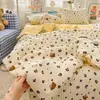 2026 Nuevo Estilo Hilo de Pompón Fresca y Ligera Cubre Cama Colcha de Verano Colcha de Aire Acondicionado Juego de Cuatro Piezas