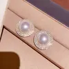 Elegantes pendientes grandes de perlas con un aire vintage francés, populares en línea, pendientes llamativos de lujo ligero más vendidos 2026