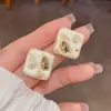 Pendientes de Rombo de Perla Esmerilada Exagerados de Moda Personalizada Transfronteriza Europeos y Americanos con un Diseño Sencillo y Único