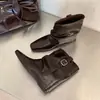 Botines retro de punta con tacón oculto para mujer, nueva colección de otoño 2026, con diseño plisado, perfectos para un look chic y atrevido