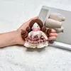 Muñeca de Dibujos Animados Linda Vestido Floral Colgante de Muñeca Trenza de Niña Encanto para Bolso Muñeca de Tela Llavero Decoración