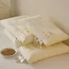 Almohada Tipo a al por Mayor Núcleo de Almohada de Fibra de Soja de Algodón Puro para Niños, Estudiantes, Adultos, Algodón Completo Soporte para el Cuello Hotelera para Padres e Hijos Almohada Baja