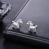 Pendientes de Racimo Completamente Diamantados de Nuevo Estilo Transfronterizos para Hombres, Modernos y Versátiles, Pendientes de Flor de Iris de Alta Gama en Forma de Cruz para Mujeres