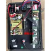 Los accesorios incluyen placas base de 8 a 15 pulgadas con amplificadores Bluetooth, altavoces con ruedas, micrófonos, placas de alimentación y placas USB.