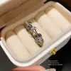 Anillo abierto de flor redonda hueca de circón estilo coreano, anillo para dedo índice de diseño nicho, joyería de lujo ligero de alta gama para mujer