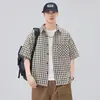 Nueva camisa de cuadros para hombre, verano, seda de hielo, fina, holgada, casual, de manga corta, versátil, moderna, elegante, top para hombre