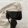 2026 Nuevo Ins Moderno Versátil Bolso Pequeño de Mano Bolso de Hombro Simple Bolso de Axila Estilo Coreano Bolso Baguette de Charol