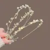 Delicado arco de cabelo para volume alto na coroa, tiara requintada e elegante com strass e detalhes metálicos, novo modelo 2026 com um toque de luxo