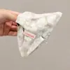 Accesorio para el cabello estilo Hepburn de lunares con una pinza de tiburón grande, diseñado para cabello voluminoso, adecuado para coletas altas, pinza de cangrejo triangular, accesorio para el cabello para mujer