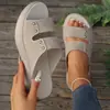 2026 simples e elegante casual verão comércio exterior novo estilo simples rebite estilo esportivo plataforma tamanho grande sola grossa sapatos femininos