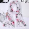 Lenço Elegante de Chiffon com Bolinhas Estilo Britânico Retrô para Mães, Lenço de Pescoço Leve e Respirável para Mulheres de Meia-Idade e Idosas