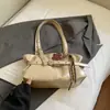 Bolso Tote de Gran Capacidad Casual Retro Moda Estilo Coreano 2025 Otoño e Invierno Nuevo Estilo Bolso de Hombro Simple y Versátil de Gran Capacidad